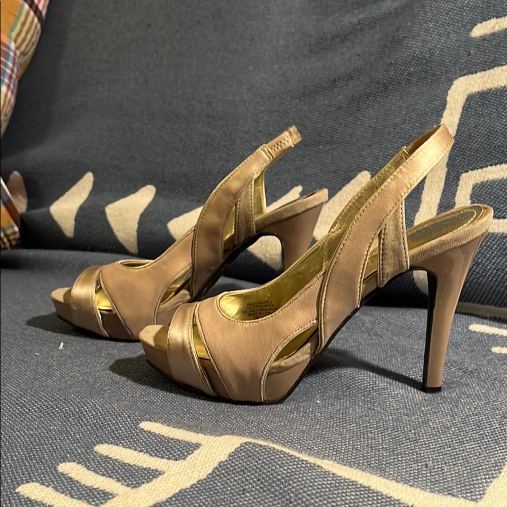 Elegant Taupe Slingback Heels Nine West size 6